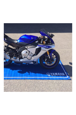 tapis de sol pour moto personnalisable